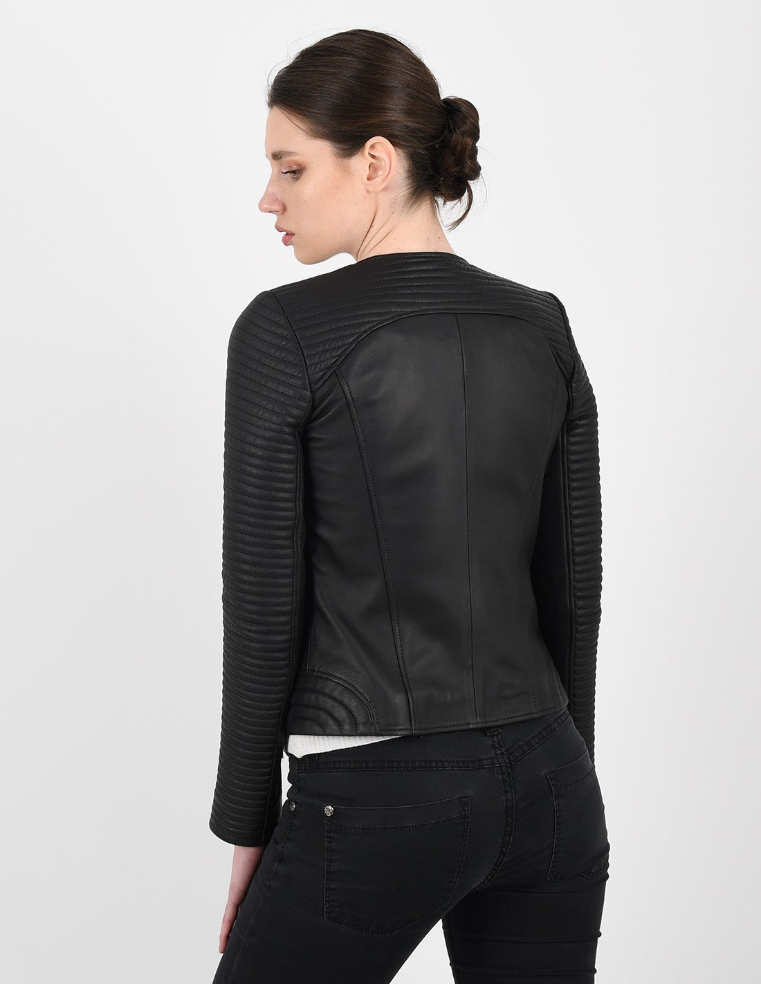 Women Genuine Leather Jacket WJ151 SkinOutfit